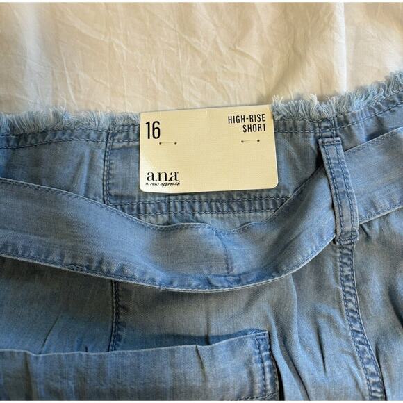 NWT Ana Shorts Womens 16 Light Blue Denim Lyocell High Rise Belted Slash Pockets - Picture 4 of 9
